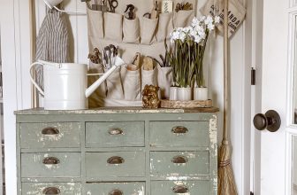 ANTIQUE PAINT COLORS – COZY COTTAGE FARMHOUSE PAINT COLORS – The Little Inexperienced Apothecary