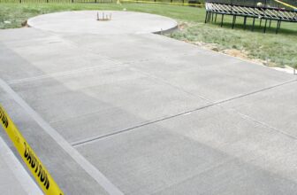 How To Build a DIY Patio Fire Pit the SAFE Way | Thrifty Decor Chick