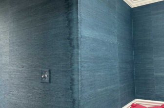 A Grasscloth Wallpaper Tragedy – Addicted 2 Decorating®